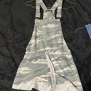Large • full circle trends camo romper •
